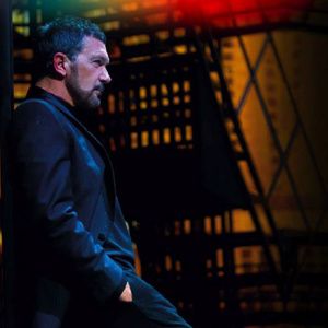 Antonio Banderas protagonizar&aacute; y dirigir&aacute; SWEENEY TODD en el Soho