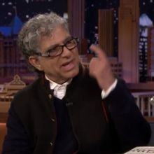 VIDEO: Deepak Chopra Uses AI Digital Deepak to Guide Jimmy Through Meditation on THE TONIGHT SHOW