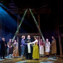 Review: HAMNET, Garrick Theatre