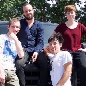 Shoegaze Duo CURLING Announces 'No Guitar' LP