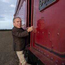 Warwick Davis, Brid Brennan & More Join Cast of HARRY POTTER Series