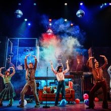 Review: THE BUDDHA OF SUBURBIA, Barbican Theatre