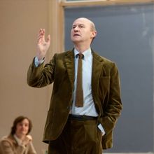 Review Roundup: What Did the Critics Think of THE MOTIVE AND THE CUE, Starring Mark G