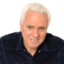 Comedian Dave Spikey Will Return to Parr Hall Next Year