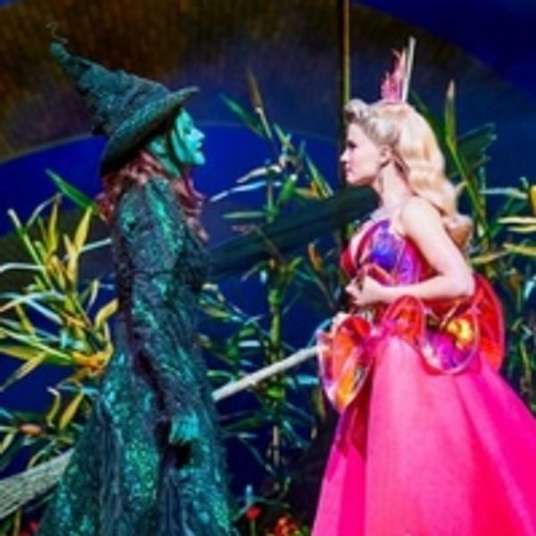 VIDEO: Get A First Look At The New Non-Replica Production of WICKED in Hamburg - Germany Theater Video
