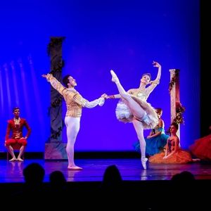 Interview: Lauren Stenroos of MESSIAH at KeyBank State Theatre At Playhouse Square