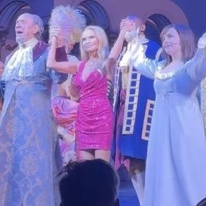 Video: Kristin Chenoweth Speaks at QUEEN OF VERSAILLES Closing: 'We Took A Big Swing'