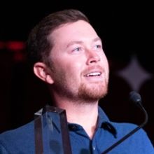 Scotty McCreery Receives Angels Among Us Award For Support of St. Jude Children's Res