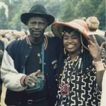 Ali Farka Touré Shares 'Cherie' Featuring Oumou Sangaré