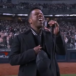 Video: Tony Winner Leslie Odom, Jr. Performs the National Anthem