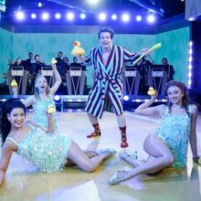 Photos: Jonathan Groff & JUST IN TIME Cast Visit GOOD MORNING AMERICA