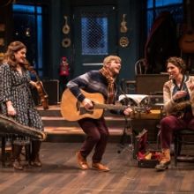 Review: CHRISTMAS AT THE LOCAL at Theatre Latte Da