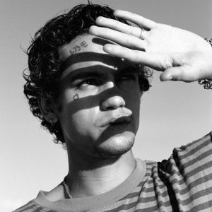 Dominic Fike Announces First-Ever UK Shows as Part of the 'Don't Stare at the Sun' Tour