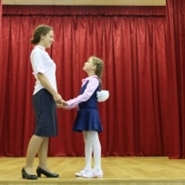 Share Your Opinions About Raising Kids in the Arts as a BroadwayWorld JR Contributor!