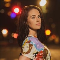 Josiah Tauaefa Joins Brianna Cala For YOU'RE NOT GETTING ANY YOUNGER Season Finale