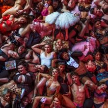 Photo: Complete Cast Set for BURLESQUE THE MUSICAL in the West End
