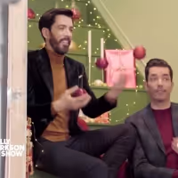 VIDEO: The Property Brothers Sing a Christmas Song for THE KELLY CLARKSON SHOW