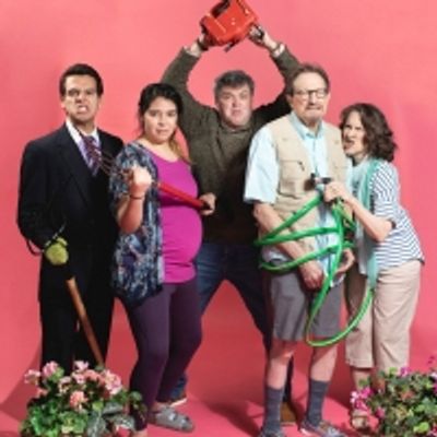 BWW Review: NATIVE GARDENS: Fencing With the Neighbors at Omaha Community Playhouse