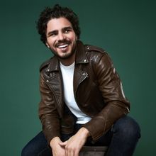 Australian Stand Up Amos Gill Returns To Edinburgh Next Month