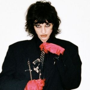 Dove Armitage Shares New Single 'It Won't Die' from Forthcoming EP