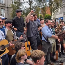 Video: Glen Hansard Fans Sing 'Falling Slowly' at His Memorial; Broadway Tributes