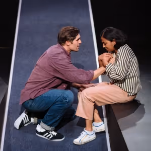 Review: BRACE BRACE, Royal Court Theatre