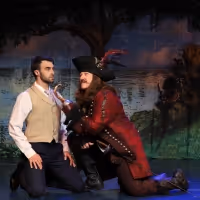 BWW Review: FINDING NEVERLAND at Dutch Apple Dinner Theatre