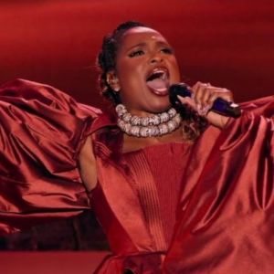 Video: Jennifer Hudson Performs 'Circle of Life' at THE LION KING Hollywood Bowl…