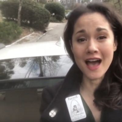 VIDEO: Ali Ewoldt's Neighborhood Stays Strong with a LES MIS Sing-A-Long