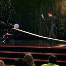 VIDEO: The CW Shares MASTERS OF ILLUSION 'Ultimate Mindreaders And One Big Green Bag'