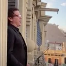 VIDEO: ASU Quarterback-Turned-Opera Singer Performs Final Balcony Performance and Cha