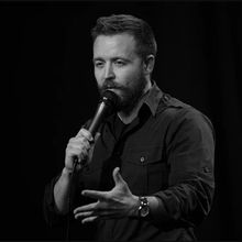 An American Comedy Show THAT QUITE POSSIBLY MIGHT BE FUNNY To The British Set For Edi