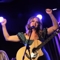 BWW Review: Tina Scariano Hits a FEELS LIKE HOME Run at The Green Room 42