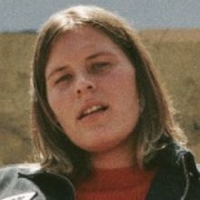 Alice Ivy Shares New Single 'Popstar (Feat. Låpsley)'