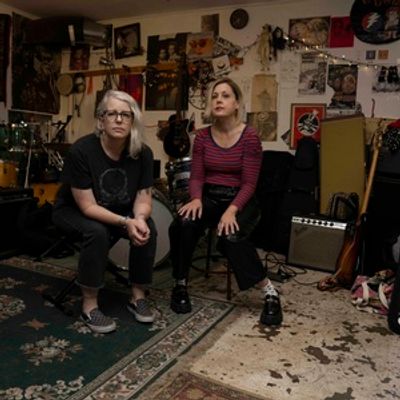 Heavens to Betsy to Play First National Tour in 30 Years