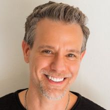Interview: Adam Pascal of ADAM PASCAL AT 54 BELOW