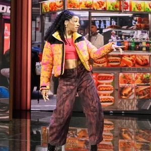 Photos/Video: TWO STRANGERS Stars Perform Medley on GMA