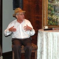 Sinatra Scholars Talk Frank At The Swingin' Nassau Inn