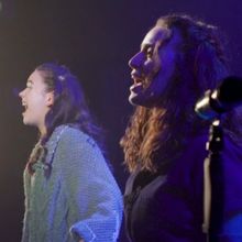 Photos/Video: First Look At the Phoenix Premiere of ISLANDER At Herberger Theater Cen