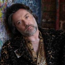 Rufus Wainwright Shares 'Harvest' Featuring Andrew Bird And Chris Stills