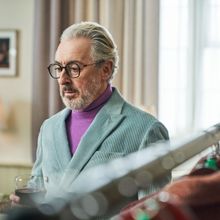 Photos: Alan Cumming as Guest Star in Tubi's BOARDERS Season 2