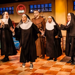 Review: NUNCRACKERS at Milwaukee Repertory Theatre