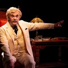 Review: MARK TWAIN TONIGHT at Van Wezel