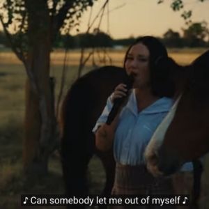 Mallrat Sets 2025 North American Tour; Performs on KELLY CLARKSON