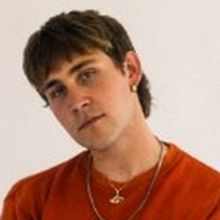 NUFFER Releases New Single 'Deadbeat'