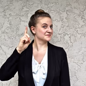 Holly M. Brinkman's A WOMAN'S GUIDE TO PEEING OUTSIDE to Make Orlando Premiere