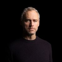 BWW Interview: Elliot Cowan Talks 2:22 A GHOST STORY at Gielgud Theatre