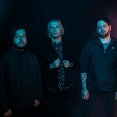 Hollow Front Sign to UNFD, Share New Single 'Wearing Thin'