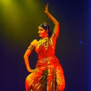 17th Annual ERASING BORDERS DANCE FESTIVAL Returns In September