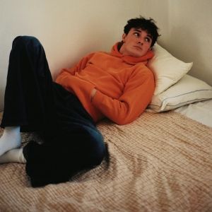 Thomas Day Shares Folk-Inspired Single 'Underwear'